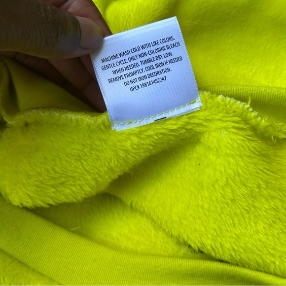 The Grinch Dr. Seuss Grinch Sweater XL (16-18) - Picture 11 of 13